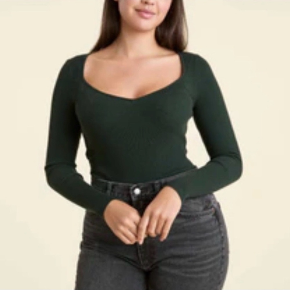 nuuds Evergreen sweater Bodysuit with sweetheart neckline M